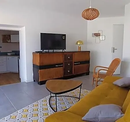 Holiday home Maison De Pecheur Chaleureuse La Chaume - La Cle Chaumoise Les Sables-d'Olonne